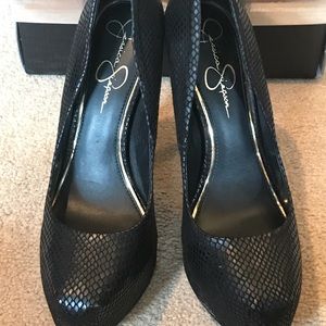 Women's pumps